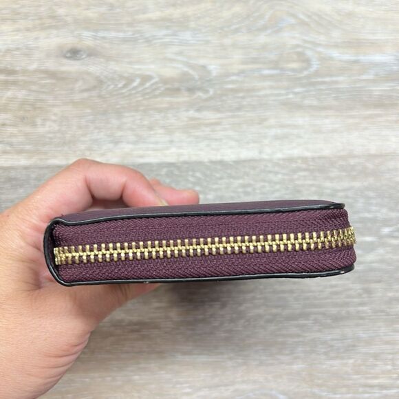 Kate Spade burgundy full zip wallet - Picture 6 of 12